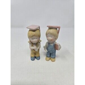 VINTAGE BOY & GIRL GRADUATION 2 FIGURINES  COUNTRY FARMHOUSE COLLECTIBLE 1983